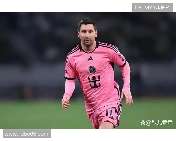 全球足球百大球星排名揭晓 每位传奇背后的故事与成就解析 全球足球百大球星排名揭晓 每位传奇背后的故事与成就解析