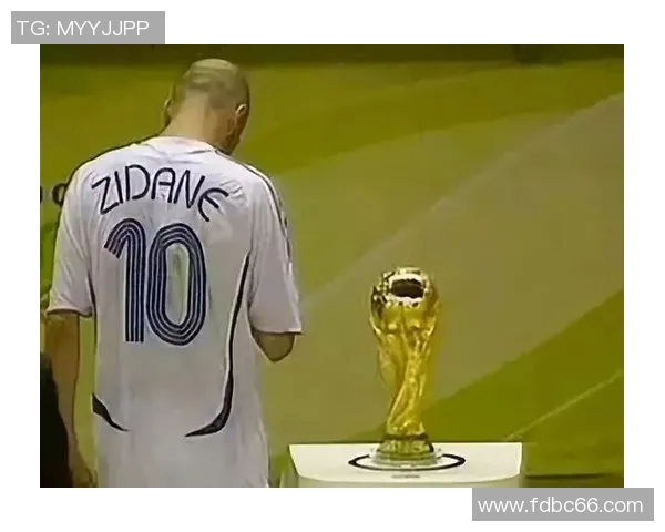 足球巨星的十大悲情时刻与命运交错的跌宕人生