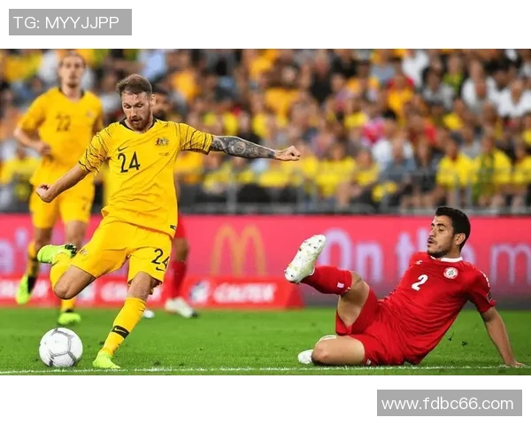 聚焦个子最小足球星成长故事揭秘他如何凭努力站上世界赛场